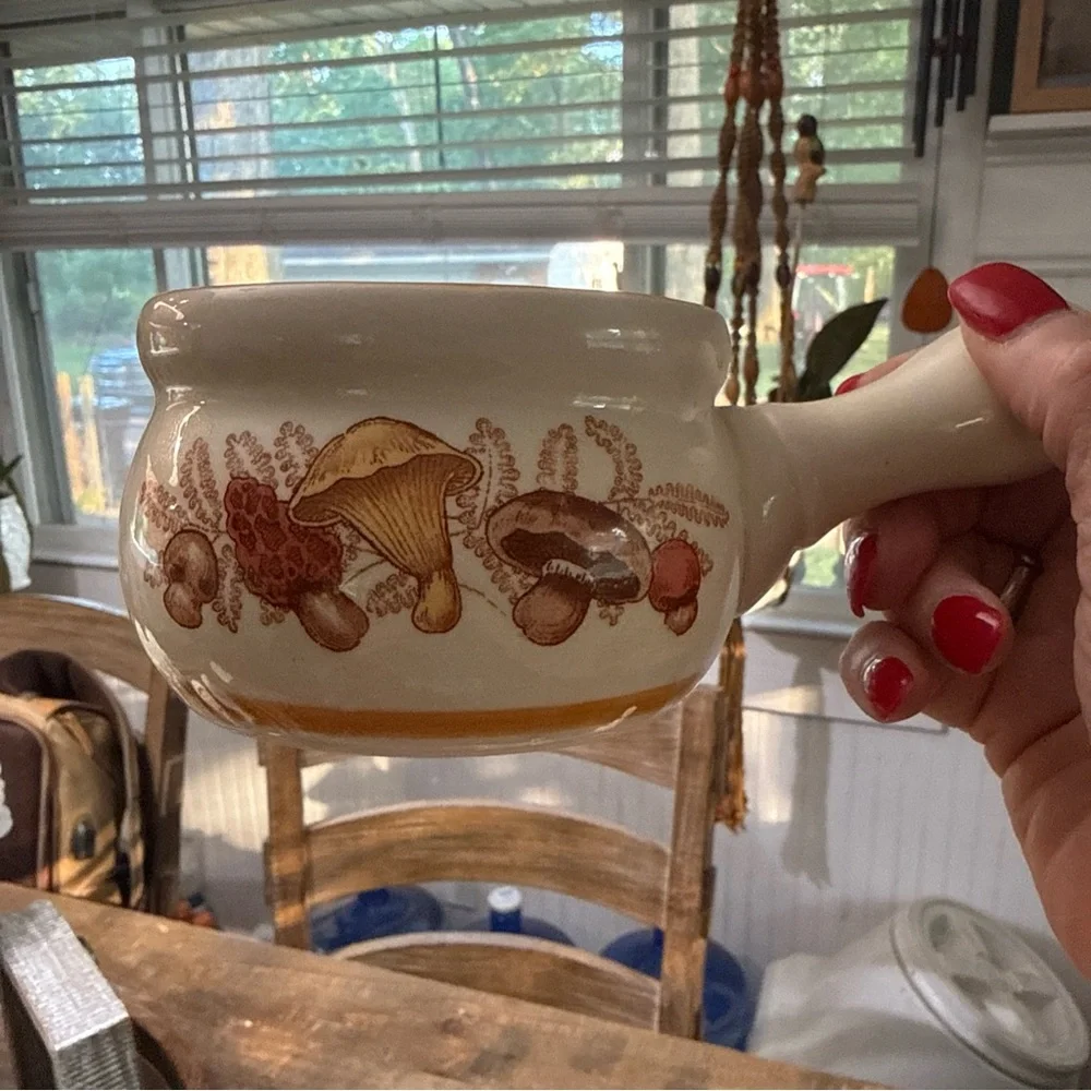 Cream Ceramic Handled Soup Bowls with Orange Trim and Mushroom Design - Set of 4